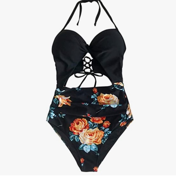 NWT! Women’s Cupshe cut out one piece bathing suit Small - Picture 5 of 6